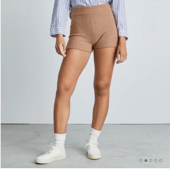 Everlane the cozy stretch shorts - Picture 1 of 8